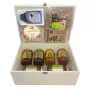 Wooden Gift Chest with 6 different Honey varieties + 4 Dried Fruits & Nuts Nr. 12